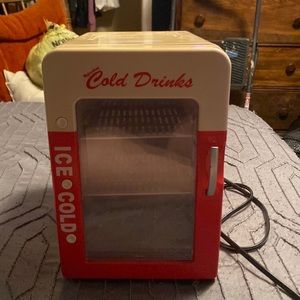 Mini drink cooler, cold & heat